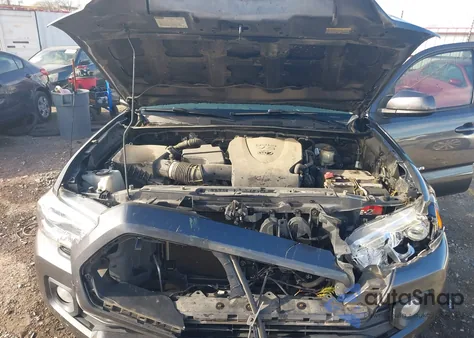 2018 Toyota Tacoma Sr5 V6 из США, поврежденный, VIN 3TMAZ5CNXJM066987